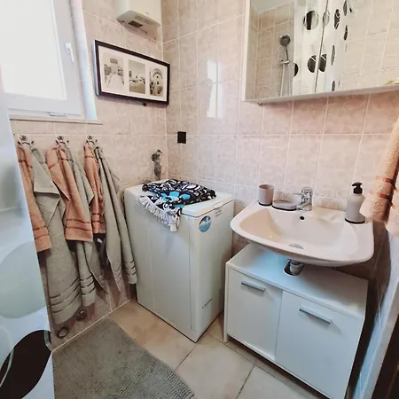 Ante Apartment